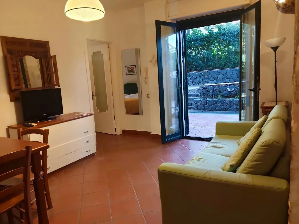 Villa delle Palme Aci Trezza Italia