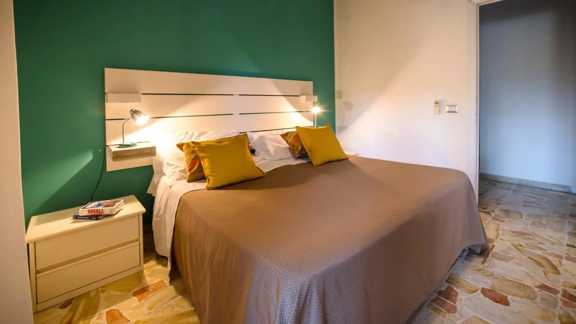 أكيتْريتْسا Villa Delle Palme شقة فندقية